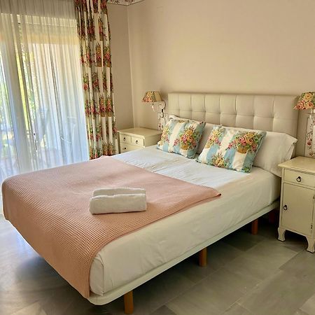 Mi Capricho, Beachfront, Grownfloor, Private Garden & Terrace Sitio de Calahonda Exterior photo