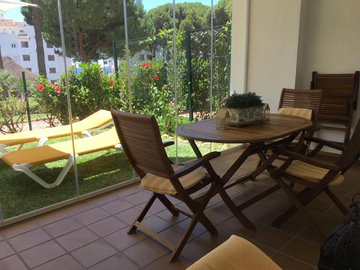 Mi Capricho, Beachfront, Grownfloor, Private Garden & Terrace Sitio de Calahonda Exterior photo