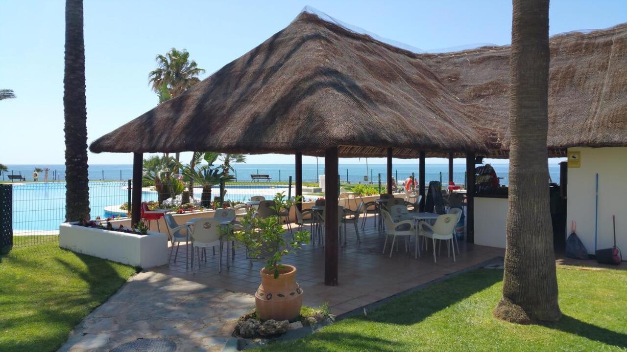 Mi Capricho, Beachfront, Grownfloor, Private Garden & Terrace Sitio de Calahonda Exterior photo