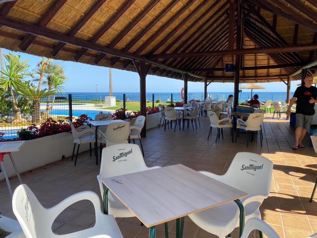 Mi Capricho, Beachfront, Grownfloor, Private Garden & Terrace Sitio de Calahonda Exterior photo