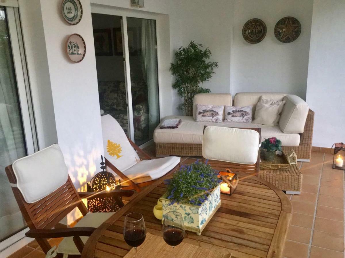 Mi Capricho, Beachfront, Grownfloor, Private Garden & Terrace Sitio de Calahonda Exterior photo